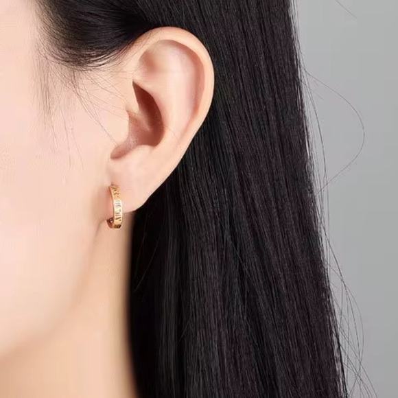 925 sterling  Silver  Gold Plated Roman Numeral Hoop Earrings - Picture 3 of 5